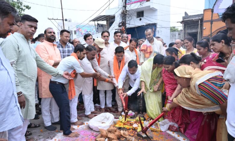 गरीबो के बच्चों को महंगे निजी स्कूलों की तरह रायपुर पश्चिम में प्ले स्कूल की सुविधाएं शीघ्र मिलेंगी – मूणत गरीबो के बच्चों को महंगे निजी स्कूलों की तरह रायपुर पश्चिम में प्ले स्कूल की सुविधाएं शीघ्र मिलेंगी – मूणत