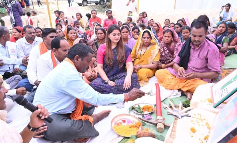 विधायक भावना बोहरा ने ₹2.69 करोड़ की लागत से ग्राम महीडबरा से बांटी पथरा तक सड़क निर्माण का भूमिपूजन