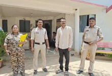 घर घुसकर महिला से दुष्कर्म का फरार आरोपी मोहला से गिरफ्तार