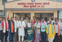 जमीन पर तालाब निर्माण को लेकर दो पक्ष भिड़े, एसडीएम ने मांगी रिपोर्ट