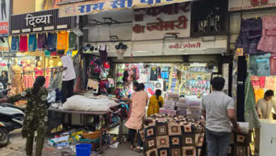 निगम के औचक निरीक्षण में 17 दुकानों में मिली गंदगी, अतिक्रमण के लिए 25 दुकानदारो पर कार्रवाई