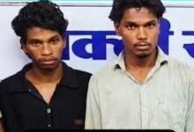 प्रेमिका से नहीं मिल पाने से नाराज साथियों के साथ 28 कारों का शीशा तोड़ की चोरी