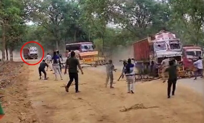 मासूम को कुचलने के बाद दो बार बैरिकेड तोड़कर भागा ट्रक ड्राइवर