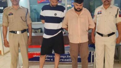 उधार का पैसे वापस नहीं मिलने पर बोलेरो वाहन ले जाने वाले 2 आराेपित गिरफ्तार