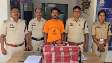 बस स्टैंड से 8 किलाे गांजा के साथ आरोपी गिरफ्तार