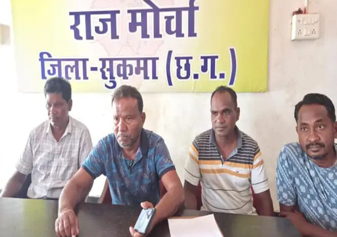 स्कूलों में 10 मंत्रों के जाप के अनिवार्य का नियम बच्चों पर जबरदस्ती थोपा गया – मनीष कुंजाम