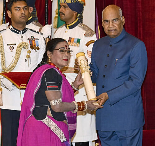 पद्म विभूषण तीजन बाई को भावभीनी श्रद्धांजलि: छत्तीसगढ़ की लोकसंस्कृति की अमर आवाज़ हुई शांत पद्म विभूषण तीजन बाई को भावभीनी श्रद्धांजलि: छत्तीसगढ़ की लोकसंस्कृति की अमर आवाज़ हुई शांत