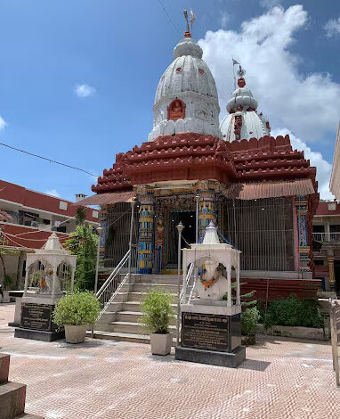 ठाकुर रामचंद्र स्वामी जैतु साव मठ का मामला उठा विधानसभा में, ट्रस्टी अजय तिवारी के विरूद्ध प्रकरण दर्ज ठाकुर रामचंद्र स्वामी जैतु साव मठ का मामला उठा विधानसभा में, ट्रस्टी अजय तिवारी के विरूद्ध प्रकरण दर्ज