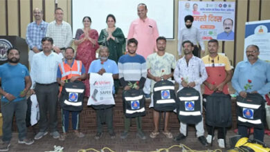 नमस्ते दिवस पर कोलकाता में आयोजित विशेष कार्यक्रम का रायपुर नगर निगम में लाइव प्रसारण किया गया नमस्ते दिवस पर कोलकाता में आयोजित विशेष कार्यक्रम का रायपुर नगर निगम में लाइव प्रसारण किया गया