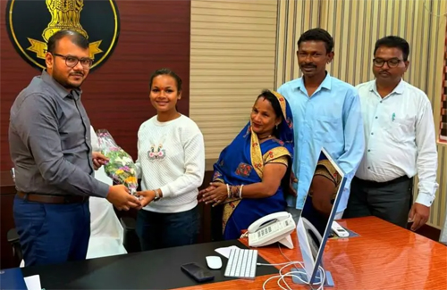 नक्सल प्रभावित रहे सुकमा से खेल प्रतिभा की नई उड़ान, शैली गुप्ता ने अंतरराष्ट्रीय मत्सोगी-डो चैंपियनशिप में जीता स्वर्ण पदक नक्सल प्रभावित रहे सुकमा से खेल प्रतिभा की नई उड़ान, शैली गुप्ता ने अंतरराष्ट्रीय मत्सोगी-डो चैंपियनशिप में जीता स्वर्ण पदक