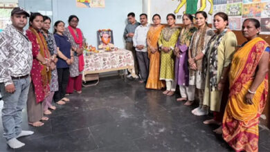 पत्रकार व समाजसेवी स्व. कुलदीप निगम को श्रद्धांजलि, 62वीं जयंती पर सेवा-संकल्प को किया नमन पत्रकार व समाजसेवी स्व. कुलदीप निगम को श्रद्धांजलि, 62वीं जयंती पर सेवा-संकल्प को किया नमन
