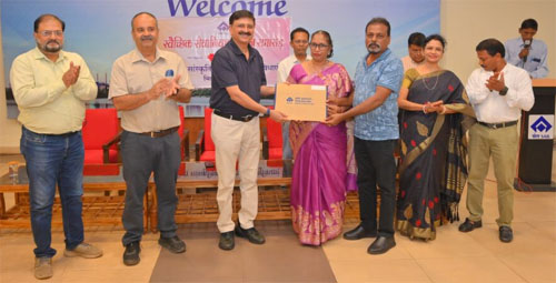 सेल- भिलाई इस्पात संयंत्र की सेवा से 86 कर्मचारियों ने स्वैच्छिक सेवानिवृत्ति ली सेल- भिलाई इस्पात संयंत्र की सेवा से 86 कर्मचारियों ने स्वैच्छिक सेवानिवृत्ति ली