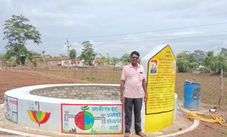 मुख्यमंत्री साय के नेतृत्व में ‘मोर गांव-मोर पानी’ महाअभियान को मिल रही व्यापक जनभागीदारी मुख्यमंत्री साय के नेतृत्व में ‘मोर गांव-मोर पानी’ महाअभियान को मिल रही व्यापक जनभागीदारी