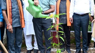 प्रदेशभर में हरित छत्तीसगढ़ के संकल्प को मिल रही नई गति, गौरेला-पेंड्रा-मरवाही में वृहद वृक्षारोपण एवं एटीएम ट्री वाहन का शुभारंभ