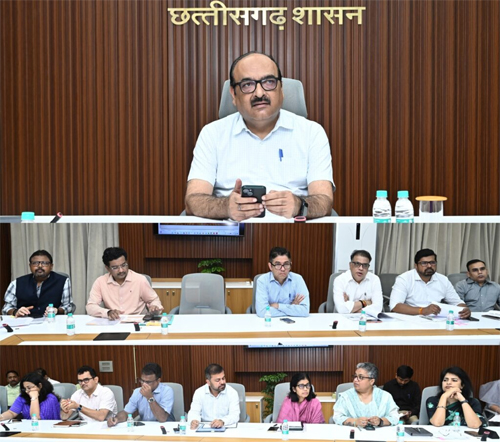 मुख्य सचिव विकासशील ने सचिवों की ली उच्च स्तरीय बैठक, योजनाओं के क्रियान्वयन की समीक्षा की मुख्य सचिव विकासशील ने सचिवों की ली उच्च स्तरीय बैठक, योजनाओं के क्रियान्वयन की समीक्षा की