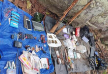कांकेर सीमा पर नक्सली डम्प से हथियार व नक्सल सामग्री बरामद