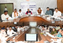 शासन की योजनाओं का हो प्रभावी क्रियान्वयन, अंतिम व्यक्ति तक पहुंचे लाभ – सांसद पाण्डेय