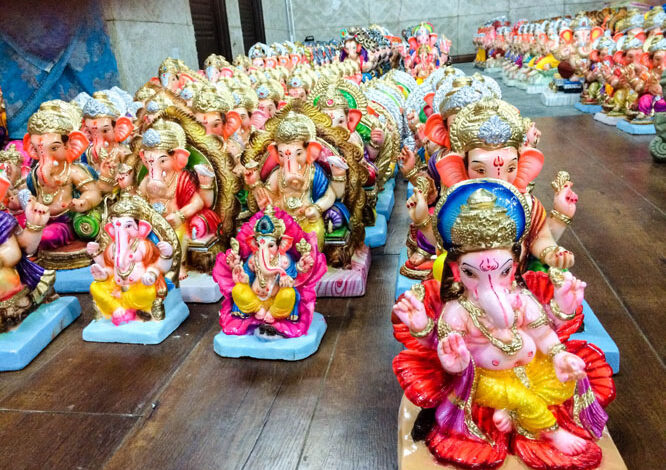 दंतेश्वरी मंदिर के सामने गणेश प्रतिमाओं के विक्रय के लिए स्थान उपलब्ध कराने की मांग