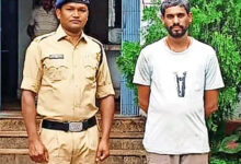 कच्चे माइंस के स्टोर रूम में चोरी करने वाला आरोपी गिरफ्तार कच्चे माइंस के स्टोर रूम में चोरी करने वाला आरोपी गिरफ्तार