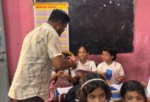 दुर्ग शहर में स्कूली बच्चों के लिए जिले में पहला न्योता भोजन जन समर्पण सेवा सँस्था ने कराया