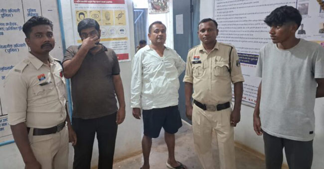 ऑनलाइन सट्टा चलाने वाले तीन आरोपी गिरफ्तार, 6.88 लाख की राशि किया होल्ड