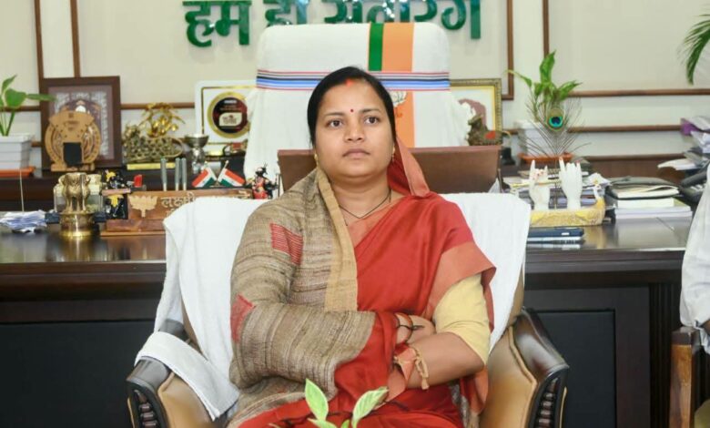 मन की बात में प्रधानमंत्री के प्रेरक संदेशों का मंत्री राजवाड़े ने किया श्रवण