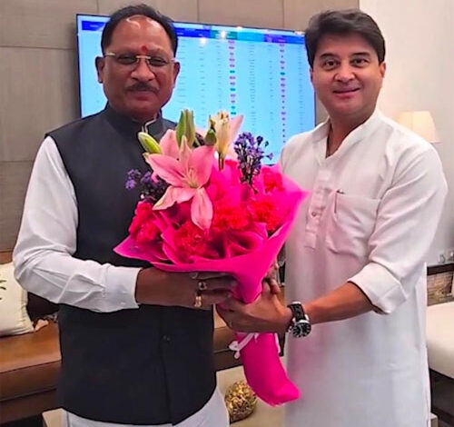 छत्तीसगढ़ के दूरस्थ क्षेत्रों को मिलेगी मजबूत डिजिटल पहचान, 2,305 नए मोबाइल टावरों के लिए मुख्यमंत्री साय ने केंद्र से मांगी मंजूरी छत्तीसगढ़ के दूरस्थ क्षेत्रों को मिलेगी मजबूत डिजिटल पहचान, 2,305 नए मोबाइल टावरों के लिए मुख्यमंत्री साय ने केंद्र से मांगी मंजूरी