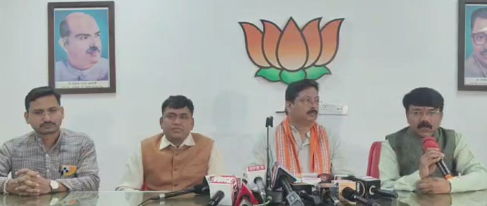 नकटी में विधायक कॉलोनी बनाने का कोई प्रस्ताव नहीं, कांग्रेस ने झूठी कहानी गढ़कर किया आपराधिक कृत्य – सिंहदेव नकटी में विधायक कॉलोनी बनाने का कोई प्रस्ताव नहीं, कांग्रेस ने झूठी कहानी गढ़कर किया आपराधिक कृत्य – सिंहदेव
