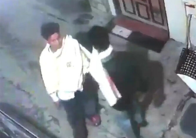 पुलिस थाना चारामा के पास एक रात में 5 दुकानों में चोरी हुई वारदात