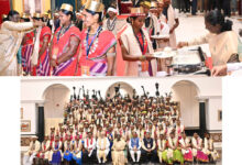 राष्ट्रपति ने स्वयं अतिथियों को भोजन परोसकर किया उनका सम्मान