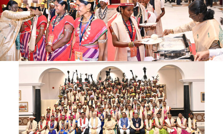राष्ट्रपति ने स्वयं अतिथियों को भोजन परोसकर किया उनका सम्मान