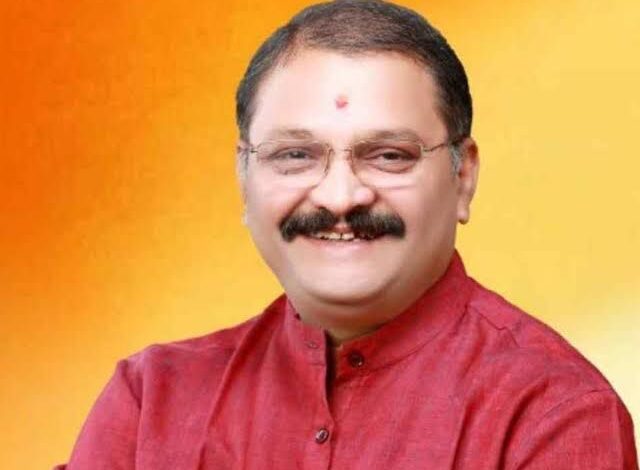 कुप्रबंधन के ब्राण्ड एम्बेस्डर’ बघेल ने छत्तीसगढ़ के बाद अब पंजाब कांग्रेस में भी सुलगाई बगावत : सांसद पाण्डेय कुप्रबंधन के ब्राण्ड एम्बेस्डर’ बघेल ने छत्तीसगढ़ के बाद अब पंजाब कांग्रेस में भी सुलगाई बगावत : सांसद पाण्डेय