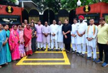 प्रभावित परिवारों के समर्थन में कांग्रेस, राज्यपाल से मिलकर कार्रवाई पर जताई चिंता
