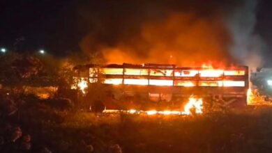 चलती बस में मौत का सफर आग ने छीनी 7 यात्रियों की जिंदगी, कई गंभीर