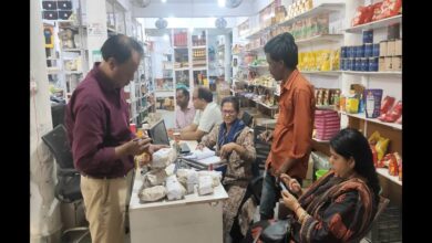 एक्सपायरी और नियर एक्सपायरी खाद्य सामग्री का बड़ा रैकेट पकड़ा, FSSAI पंजीकरण निलंबित