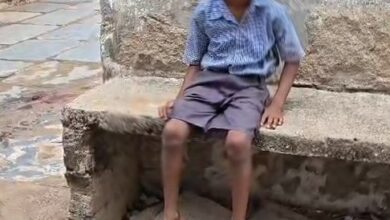स्कूल में असामाजिक गतिविधियों का कहर, मासूम घायल होने के बाद हंगामा स्कूल में असामाजिक गतिविधियों का कहर, मासूम घायल होने के बाद हंगामा