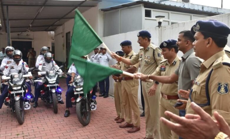 ट्रैफिक जाम से निपटने के लिए पुलिस की क्विक रिस्पॉन्स टीम को मिली 10 नई हाई-स्पीड बाइक ट्रैफिक जाम से निपटने के लिए पुलिस की क्विक रिस्पॉन्स टीम को मिली 10 नई हाई-स्पीड बाइक