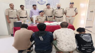 होटल से चल रहा था इंटरनेशनल साइबर फ्रॉड, 4 आरोपी गिरफ्तार