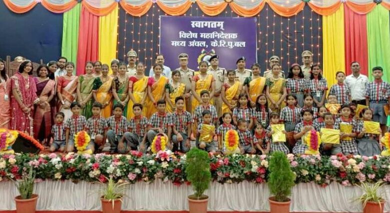 आरंग में केंद्रीय विद्यालय के नए भवन का उद्घाटन, छात्रों को मिली आधुनिक शैक्षणिक सुविधाएं आरंग में केंद्रीय विद्यालय के नए भवन का उद्घाटन, छात्रों को मिली आधुनिक शैक्षणिक सुविधाएं