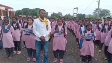 छात्राओं से PM मोदी के नाम अपील का वीडियो वायरल, स्कूल प्राचार्य निलंबित