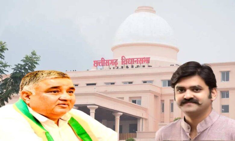 विधानसभा में बालार्जुन ताम्रपत्र पर विवाद, गलत जानकारी देने वाले अधिकारियों पर होगी कार्रवाई विधानसभा में बालार्जुन ताम्रपत्र पर विवाद, गलत जानकारी देने वाले अधिकारियों पर होगी कार्रवाई