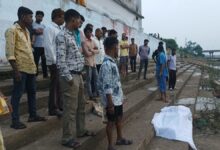दो मासूमों को बचाने में गई युवक की जान, महानदी किनारे मिला शव