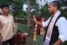 अंधविश्वास का कहर, बीमारी को छूत मानकर महिला को गांव से बाहर छोड़ा
