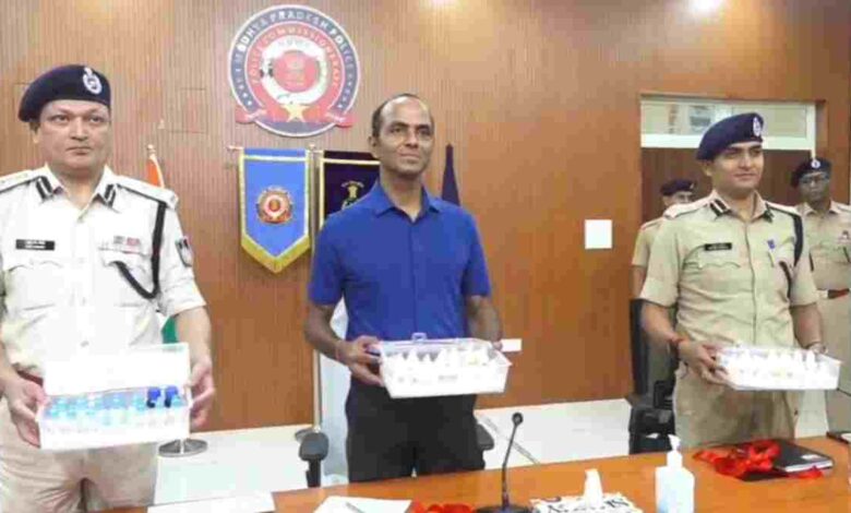 अब फॉरेंसिक रिपोर्ट का इंतजार नहीं, मौके पर ही ड्रग्स की पहचान करेगी पुलिस अब फॉरेंसिक रिपोर्ट का इंतजार नहीं, मौके पर ही ड्रग्स की पहचान करेगी पुलिस