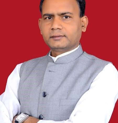 नए निवेश का दावा झूठा, पिछले ढाई साल में फूटी-कौड़ी नहीं आया, उल्टे मौजूदा उद्योग बंद हो रहे हैं: कांग्रेस