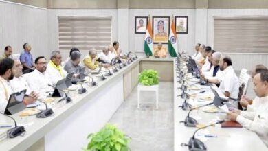 यूपी में छात्राओं को स्कूटी और दो नए एक्सप्रेसवे को कैबिनेट ने दी मंजूरी यूपी में छात्राओं को स्कूटी और दो नए एक्सप्रेसवे को कैबिनेट ने दी मंजूरी