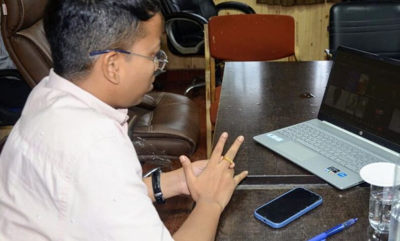 जिला पंचायत सीईओ ने ली प्रधानमंत्री सूर्यघर योजना के प्रगति की समीक्षा बैठक