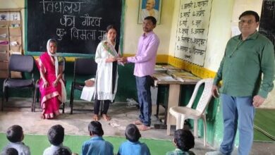 मैनपाट की बेटी विमला माझी ने नीट में पाई सफलता, स्कूल ने किया सम्मानित