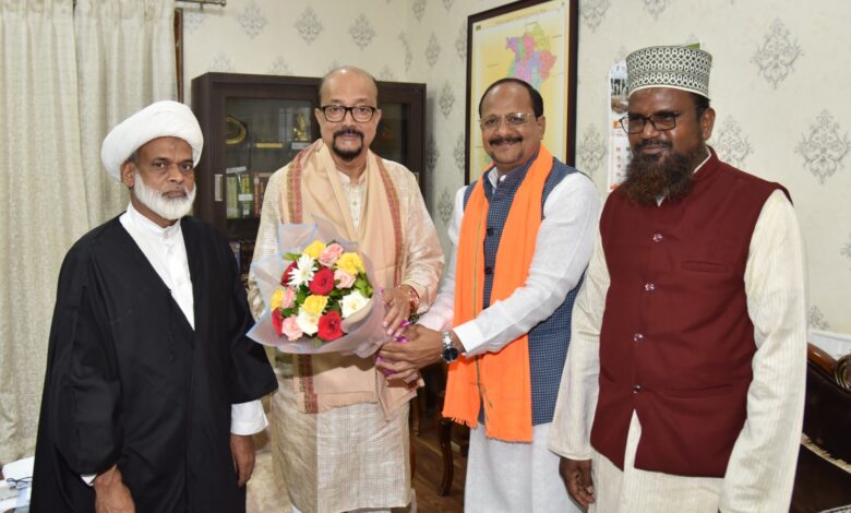 राज्यपाल डेका से छत्तीसगढ़ राज्य हज कमेटी के अध्यक्ष ने की सौजन्य भेंट राज्यपाल डेका से छत्तीसगढ़ राज्य हज कमेटी के अध्यक्ष ने की सौजन्य भेंट
