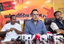 नीट परीक्षा को लेकर युवाओं की हितैषी बनने का पाखण्ड प्रदर्शित कर रही कांग्रेस : श्रीवास